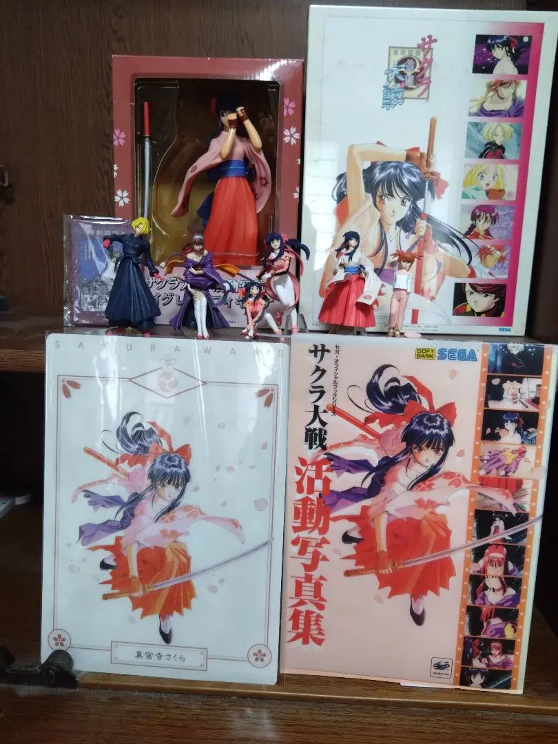 Sakura Wars Figure Set, Mixed Items